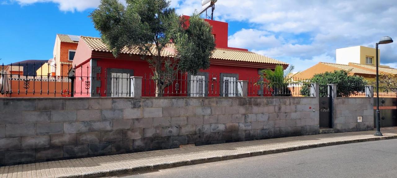 Casa Madriu, Villa De Lujo En Zona Residencial Corralejo Esterno foto